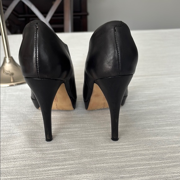 Elegant Vince Camuto Black Leather Stiletto Ankle Booties - Picture 8 of 11